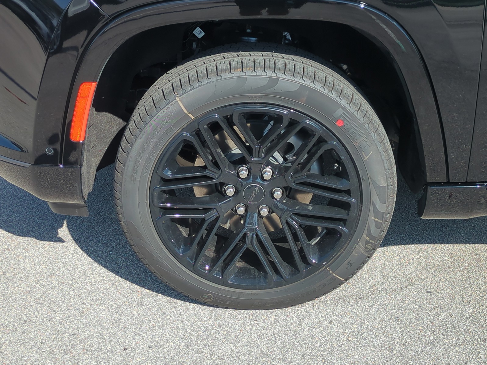 2026 Jeep Grand Wagoneer L - Photo 11