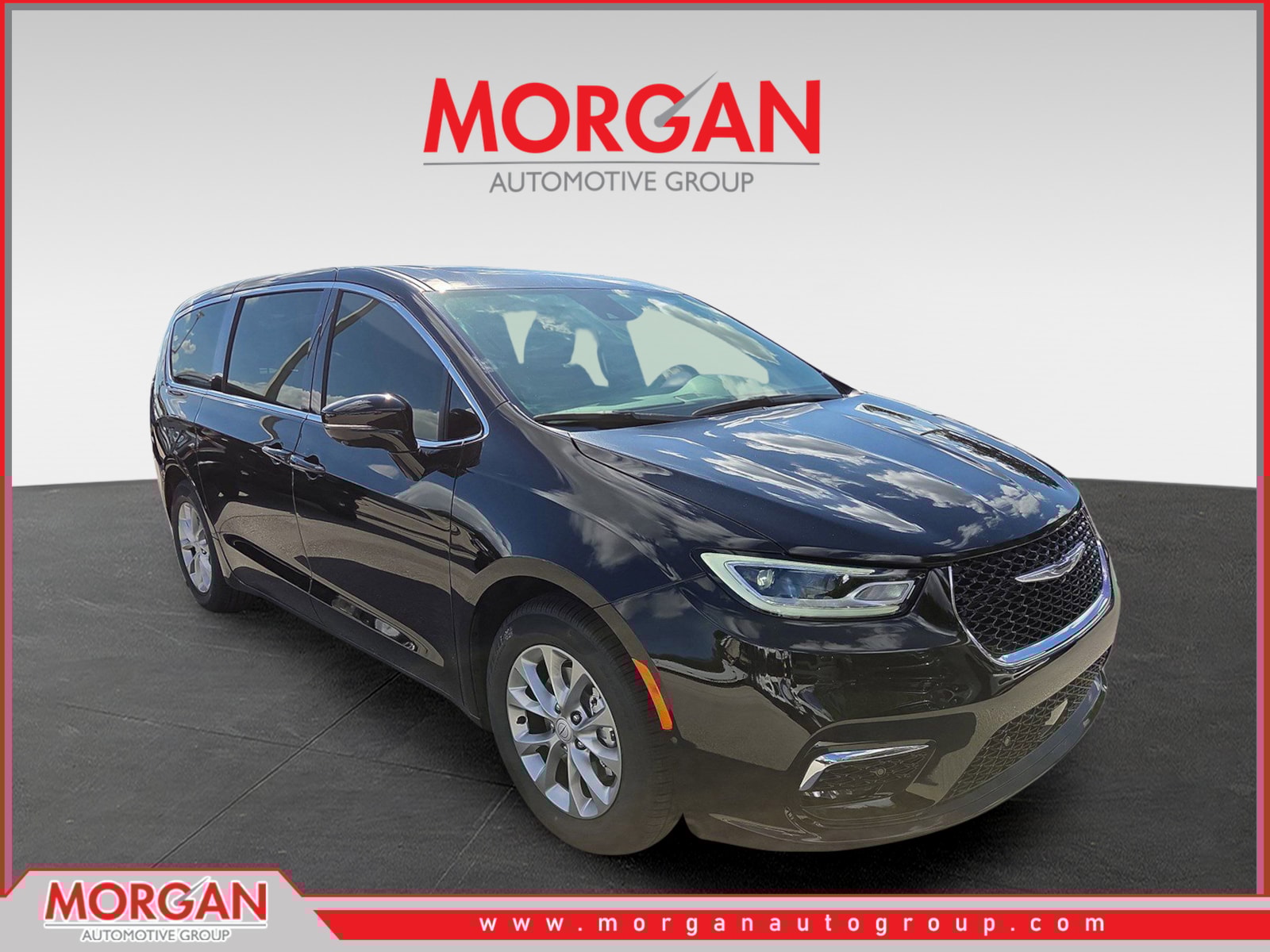 2026 Chrysler Pacifica Limited's photo