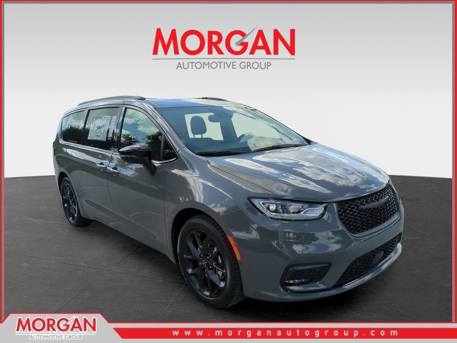 2025 Chrysler Pacifica Limited's photo