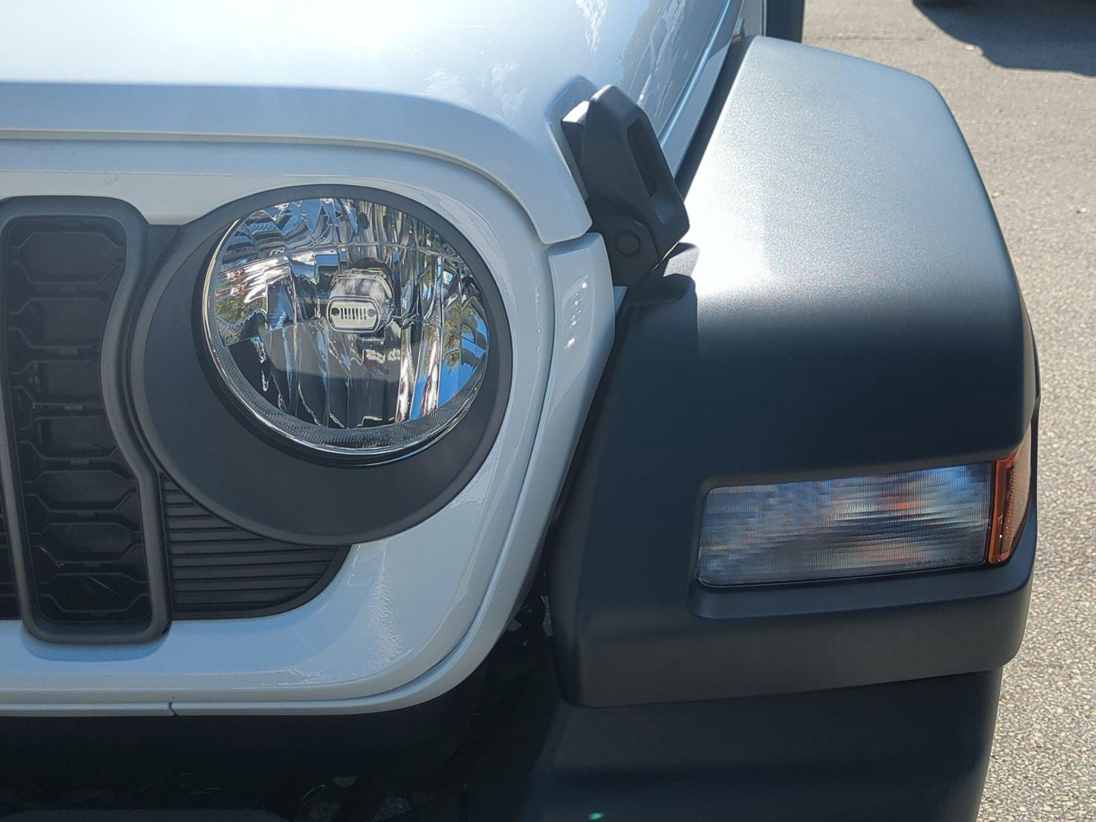 2026 Jeep Wrangler - Photo 11