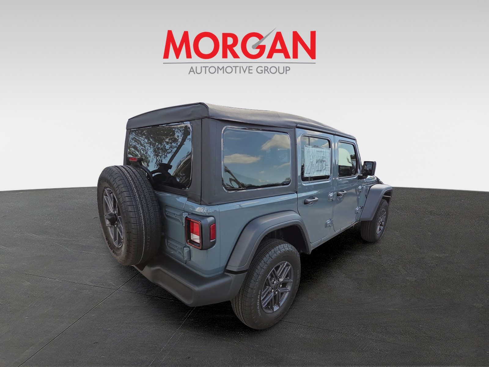 2026 Jeep Wrangler - Photo 5