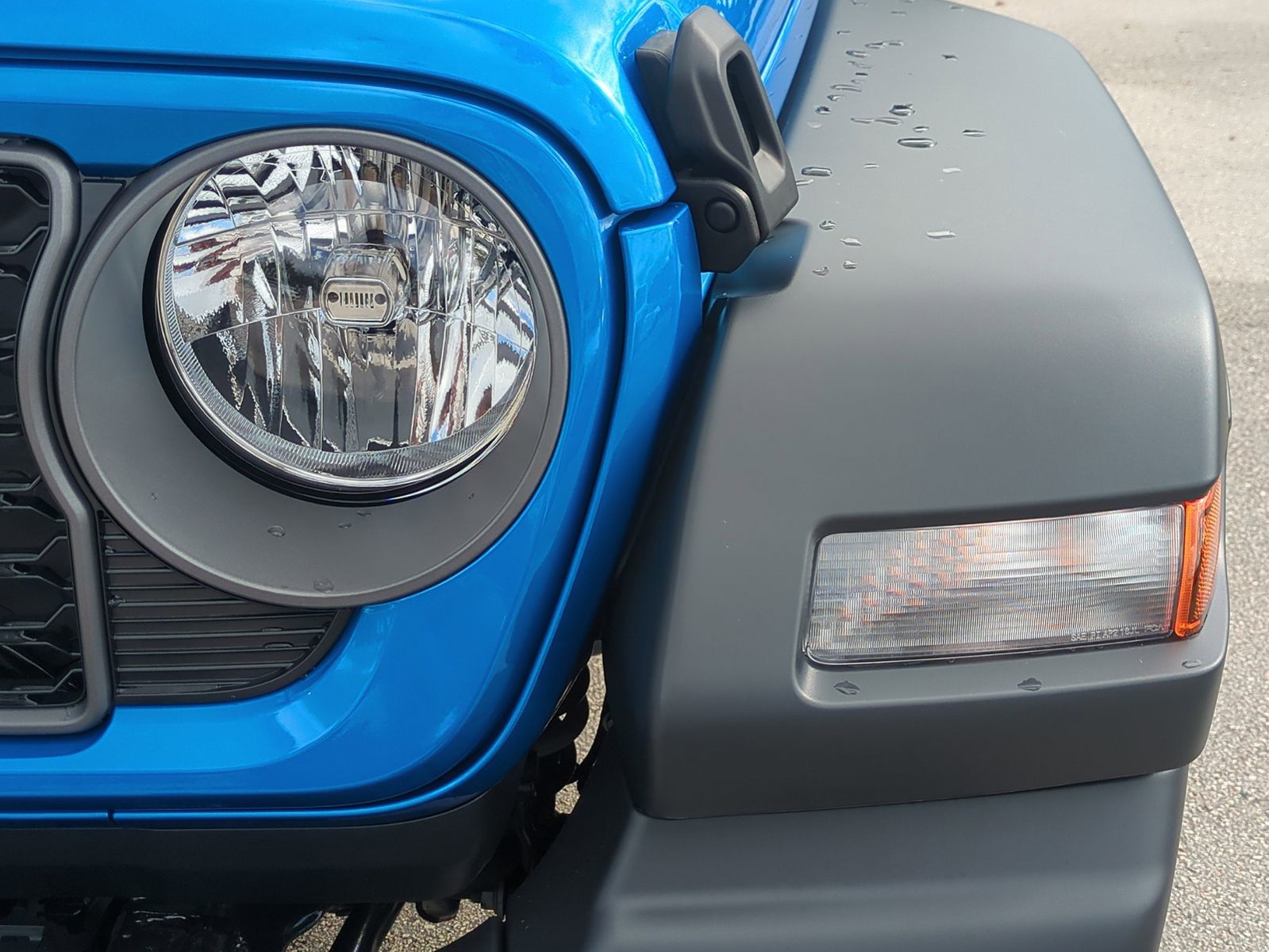2026 Jeep Wrangler - Photo 10