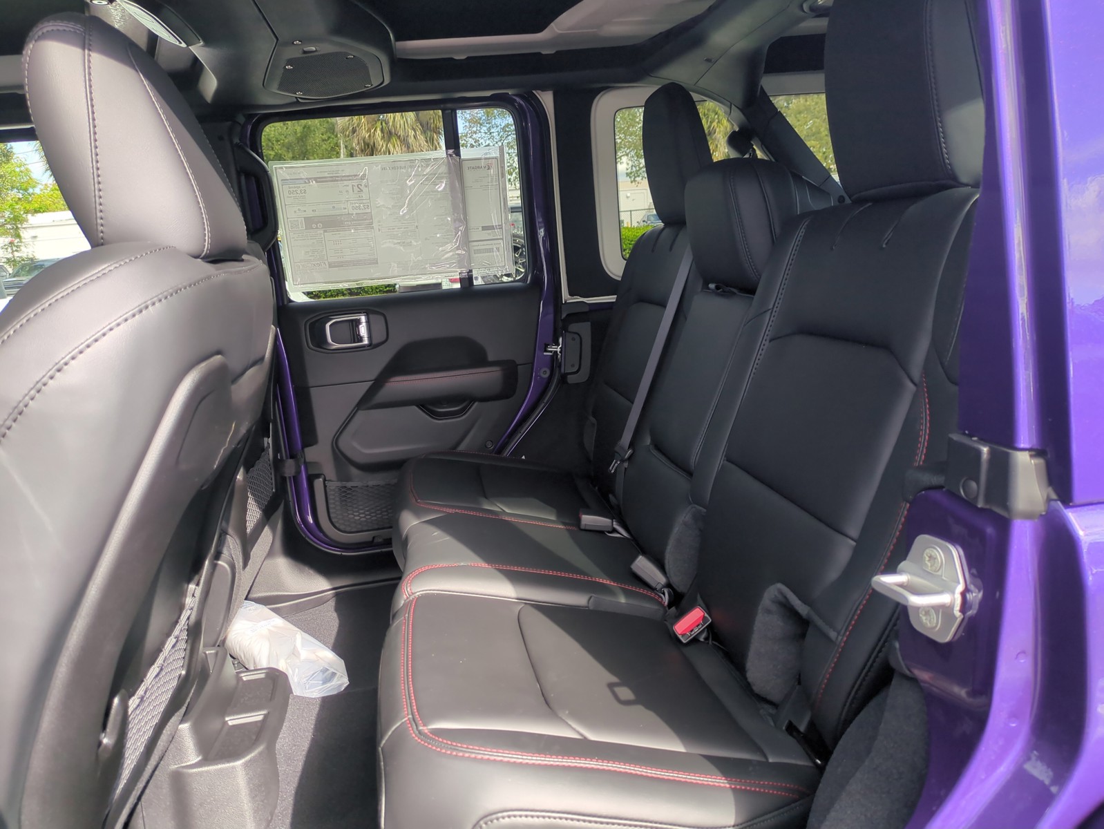 2026 Jeep Wrangler - Photo 15