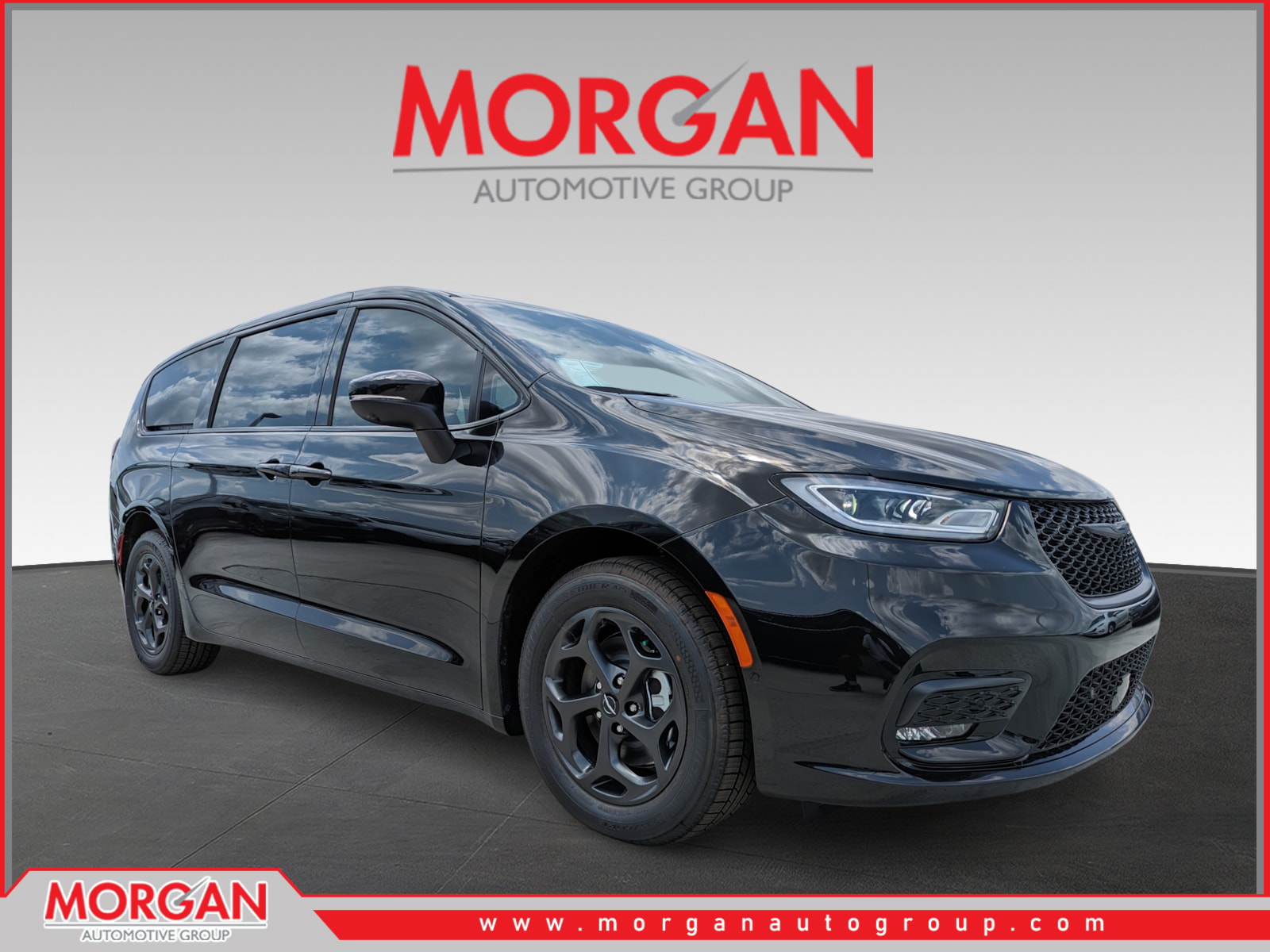 New 2023 Chrysler Pacifica Hybrid Touring L Mini-van, Passenger in #R501743  | Morgan Auto Group