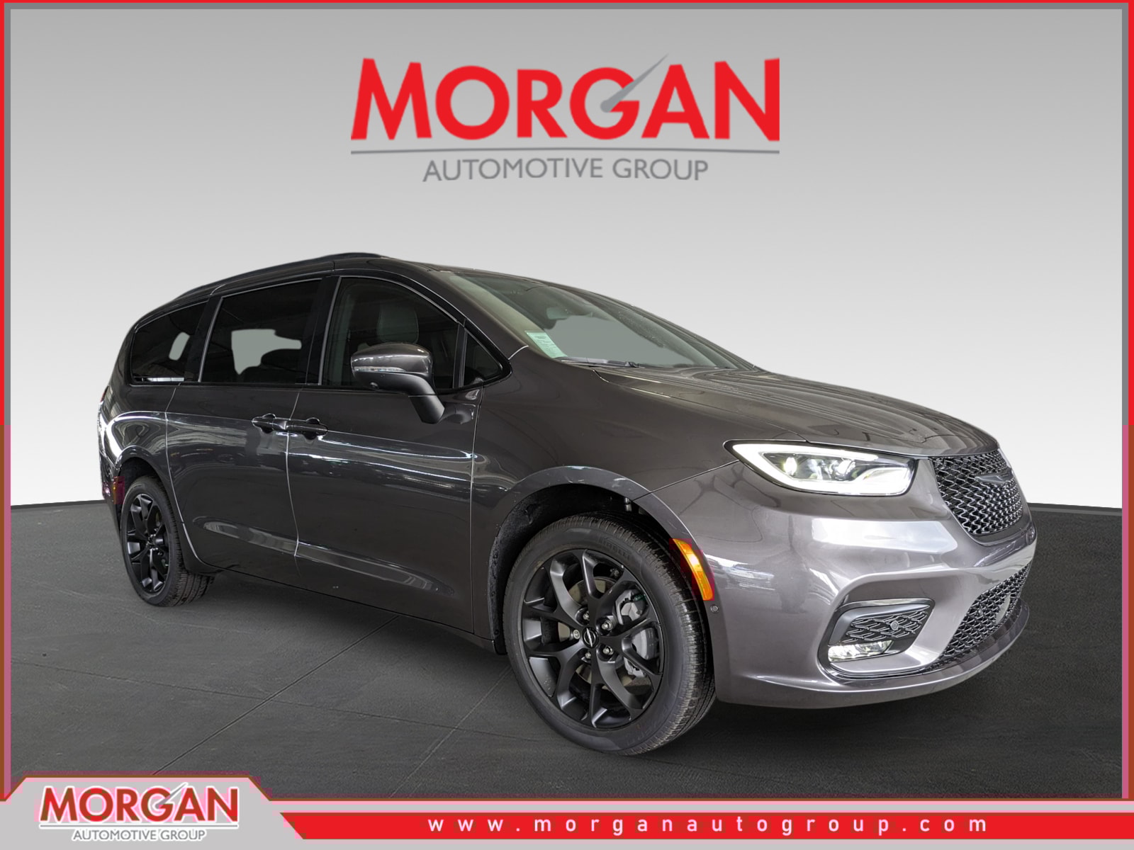 New 2023 Chrysler Pacifica Touring L Minivan, Passenger in R544919