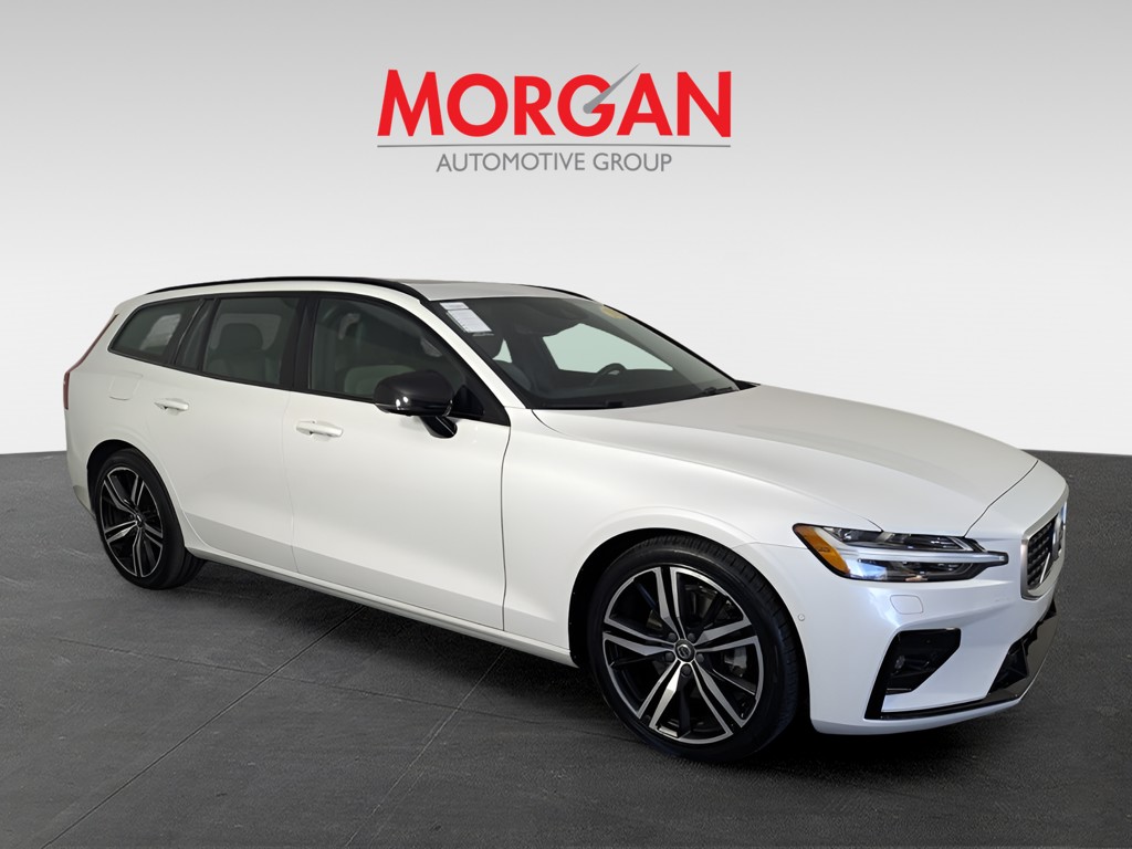 2020 Volvo V60 - Photo 2