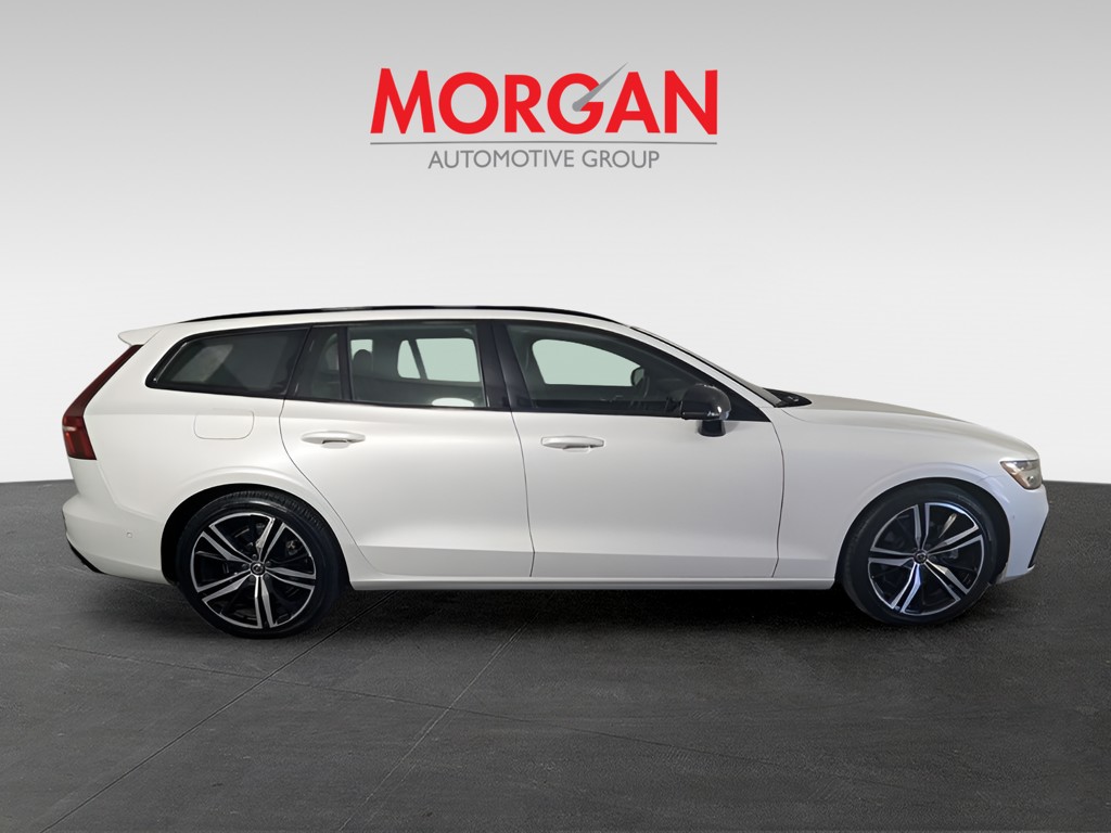 2020 Volvo V60 - Photo 5