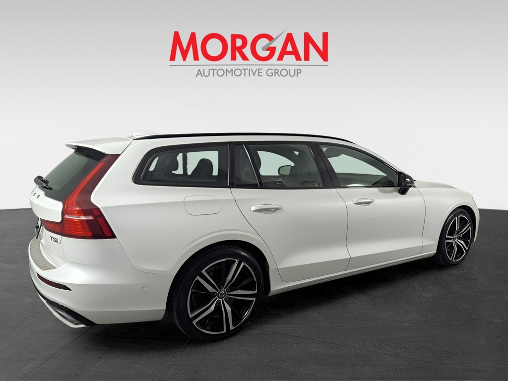 2020 Volvo V60 - Photo 4