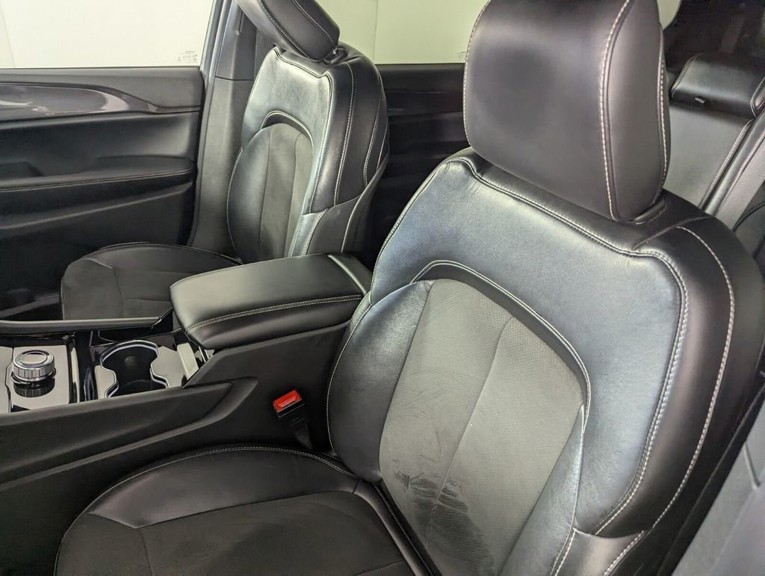 2023 Jeep Grand Cherokee L - Photo 12