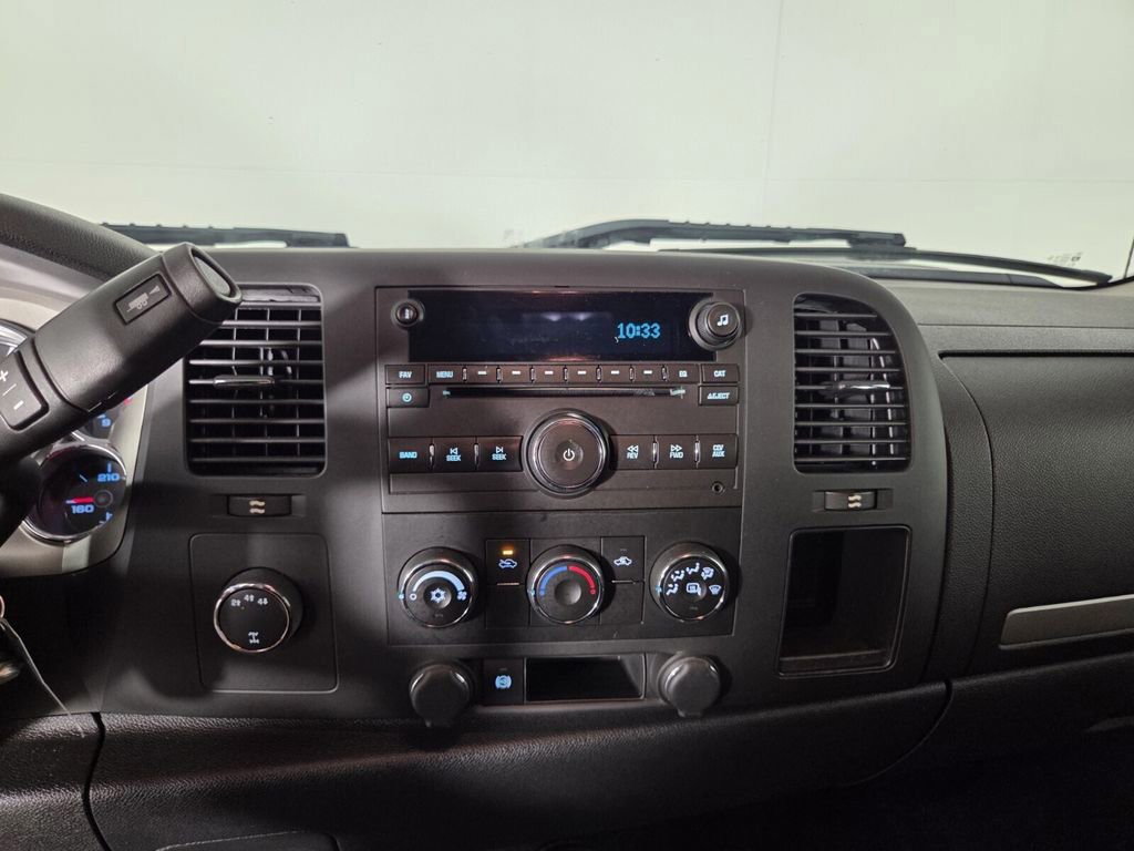 2013 Chevrolet Silverado 3500HD - Photo 13
