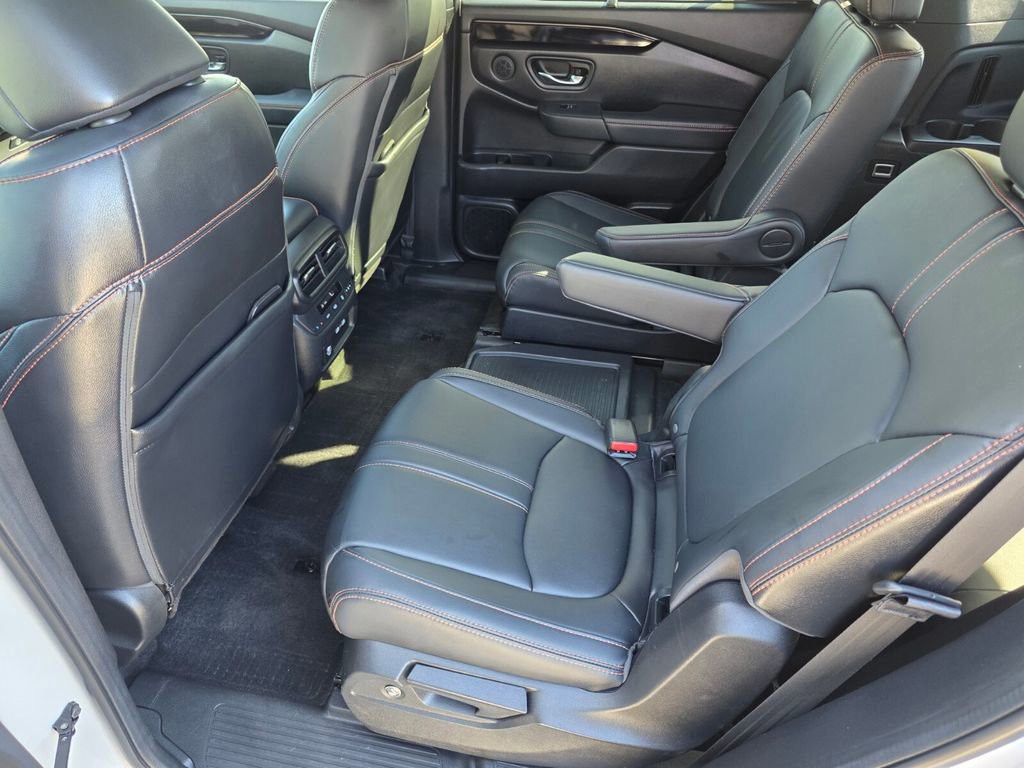 2023 Honda Pilot - Photo 15