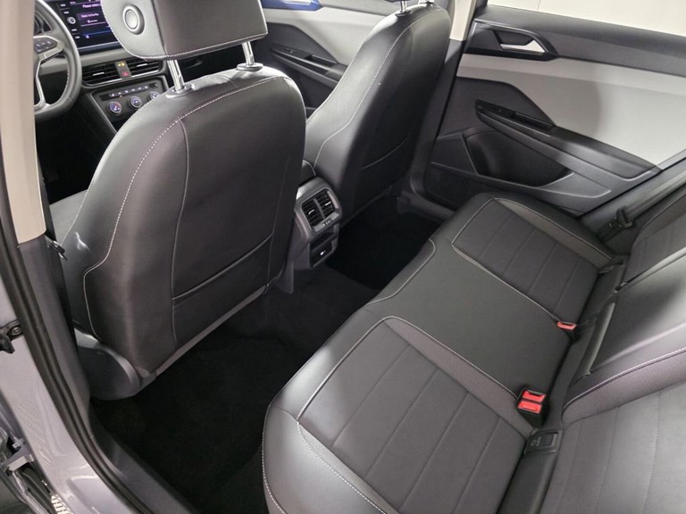 2022 Volkswagen Taos - Photo 15