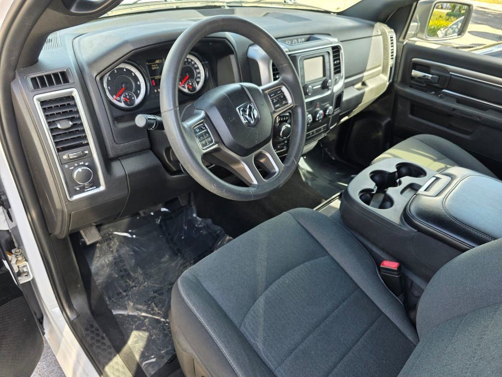 2022 Ram 1500 Classic - Photo 10