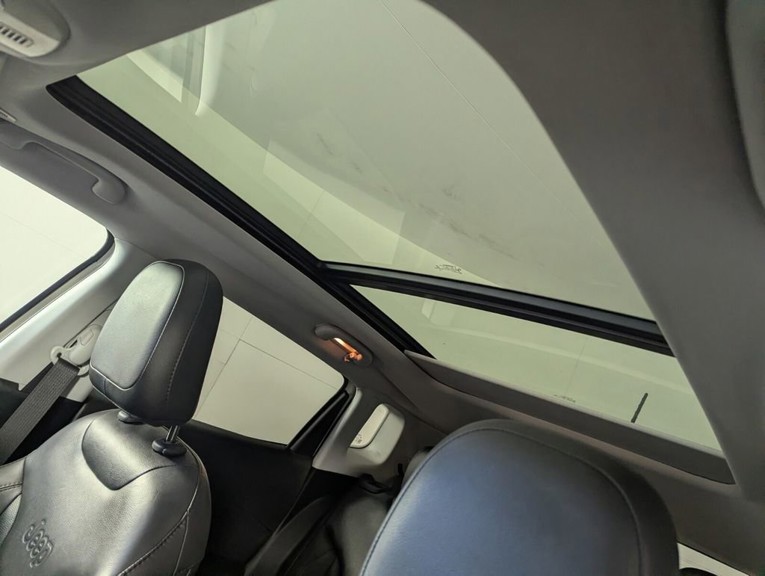 2018 Jeep Compass - Photo 13