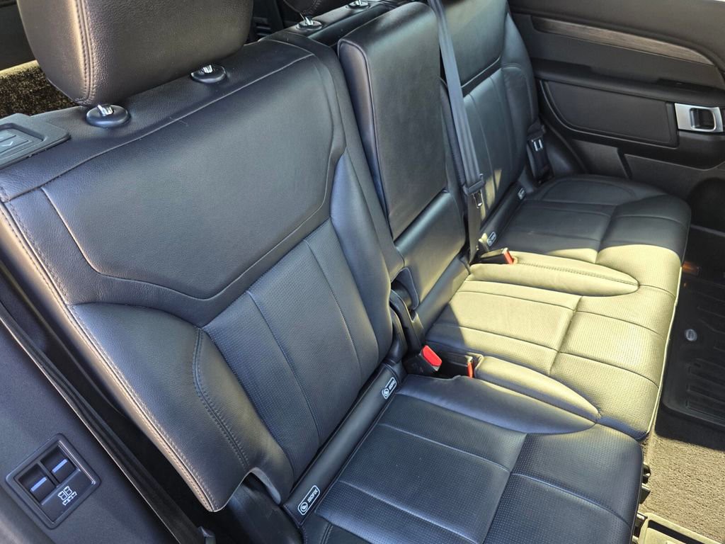 2020 Land Rover Discovery - Photo 14