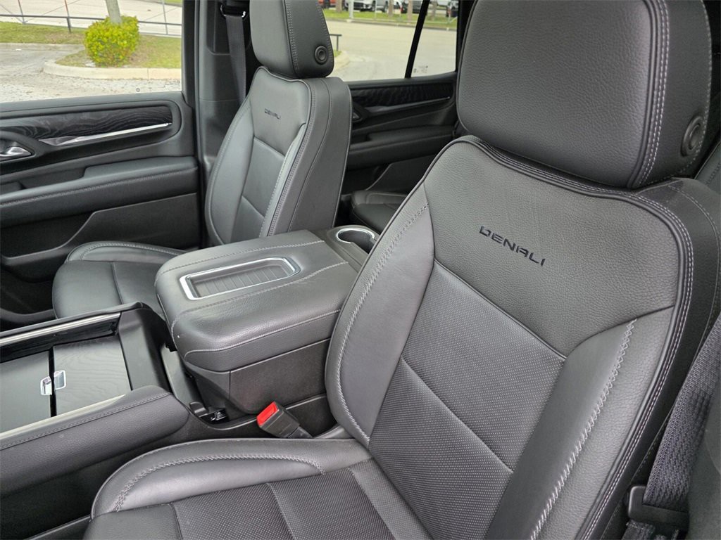 2021 GMC Yukon - Photo 12