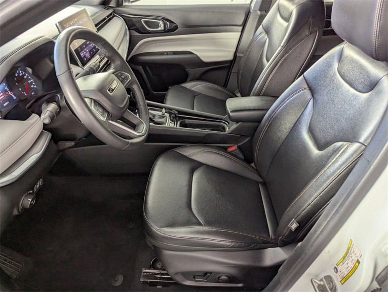 2024 Jeep Compass - Photo 10