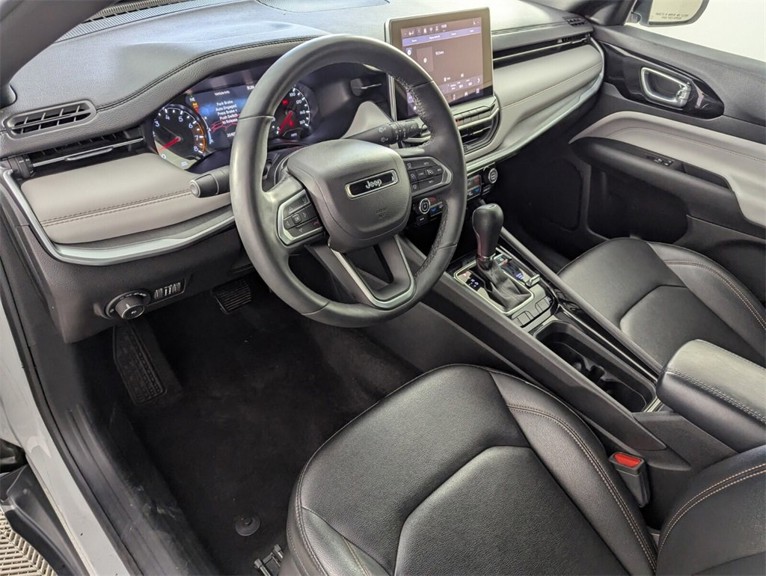 2024 Jeep Compass - Photo 11