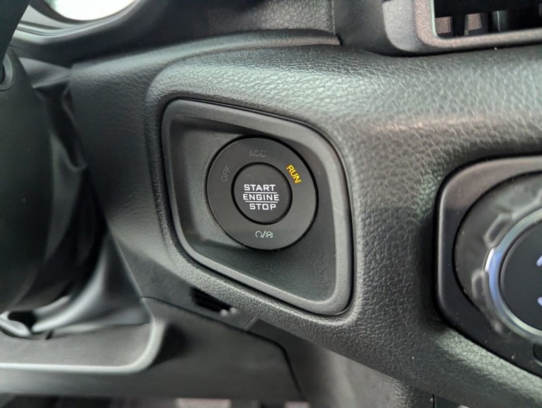 2026 Jeep Wrangler - Photo 27