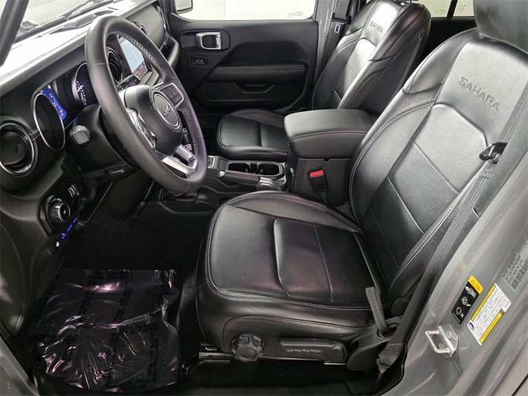 2023 Jeep Wrangler - Photo 10
