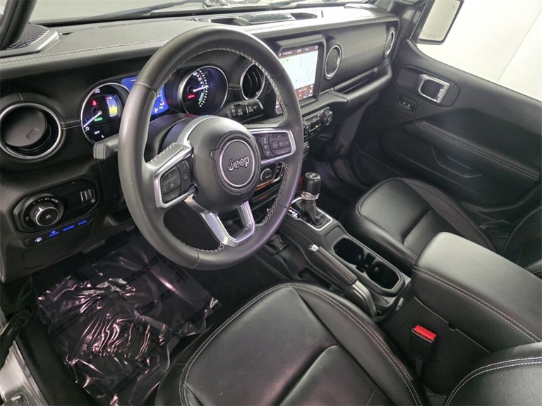 2023 Jeep Wrangler - Photo 12
