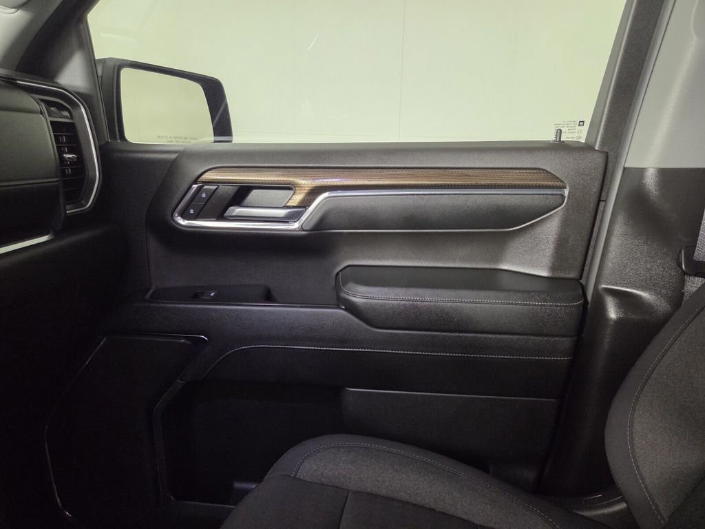 2024 Chevrolet Silverado 1500 - Photo 13