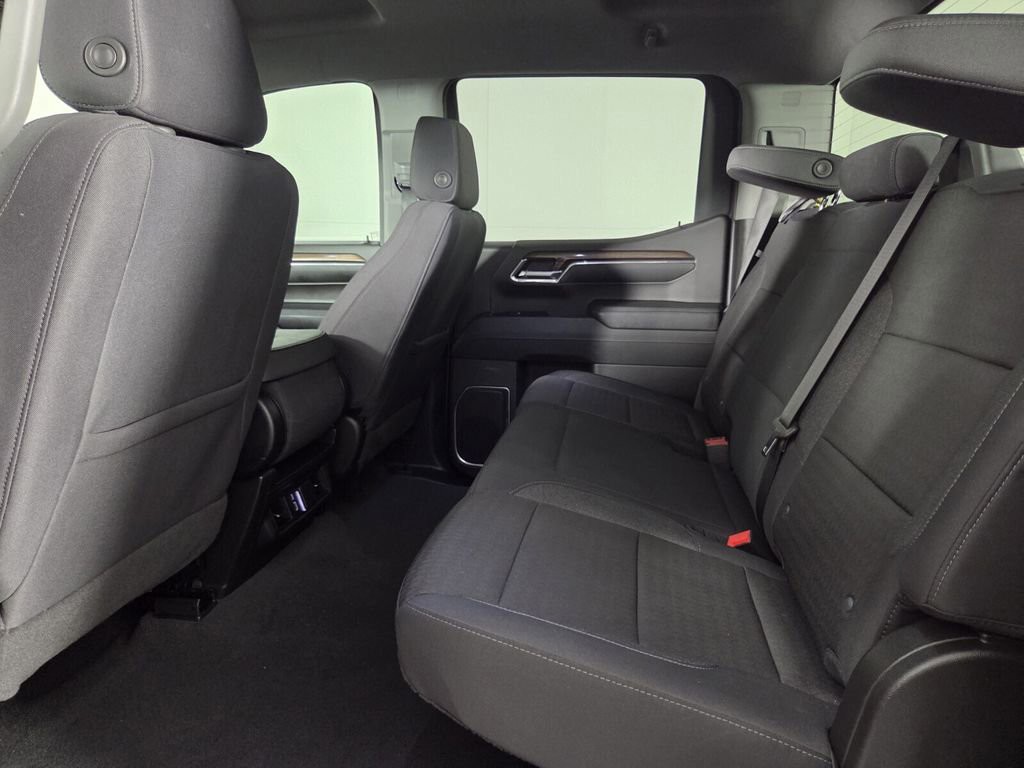 2024 Chevrolet Silverado 1500 - Photo 15