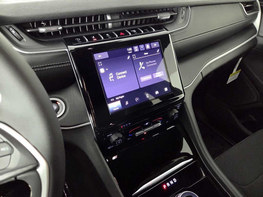 2025 Jeep Grand Cherokee - Photo 13