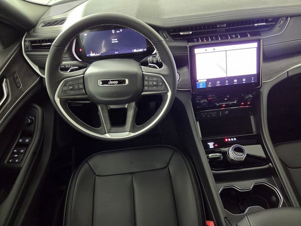 2025 Jeep Grand Cherokee - Photo 10
