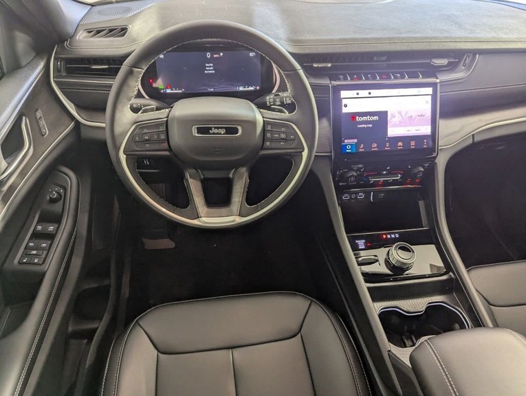 2025 Jeep Grand Cherokee - Photo 14