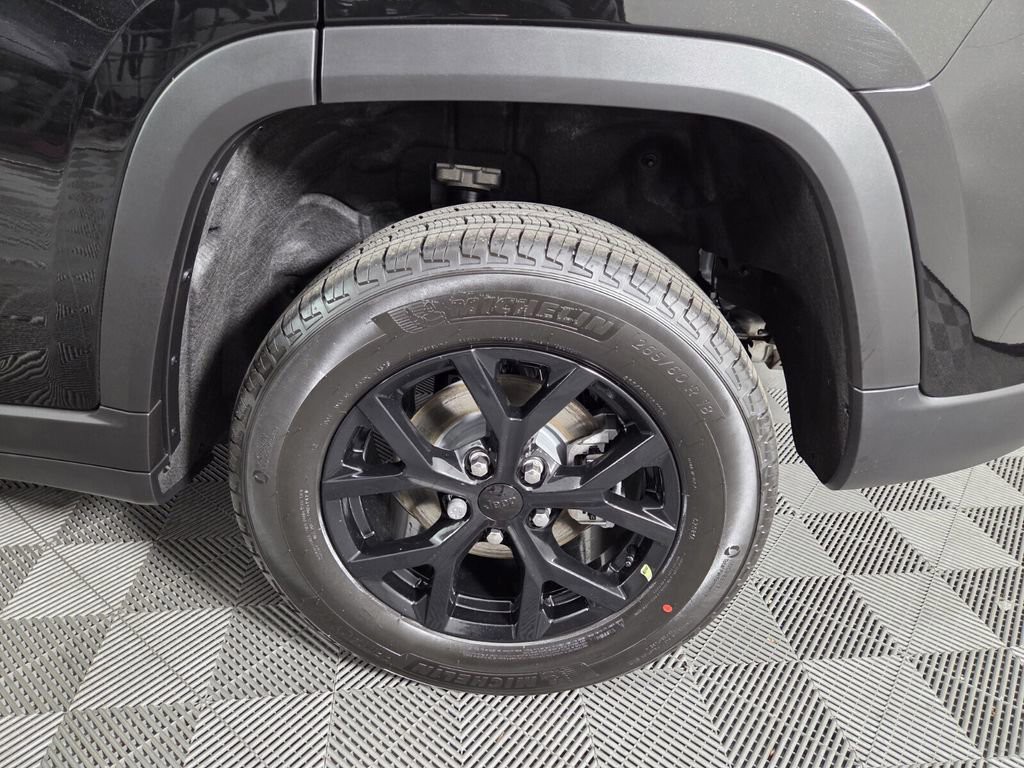 2025 Jeep Grand Cherokee - Photo 15
