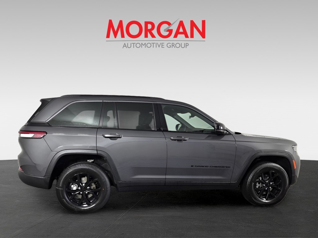 2026 Jeep Grand Cherokee - Photo 9