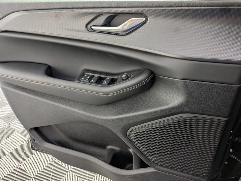 2025 Jeep Grand Cherokee - Photo 14