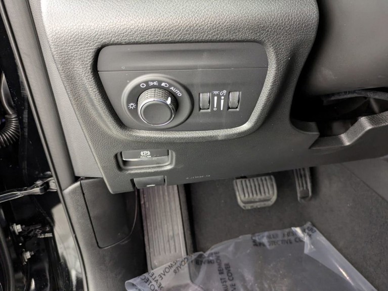 2025 Jeep Grand Cherokee - Photo 15