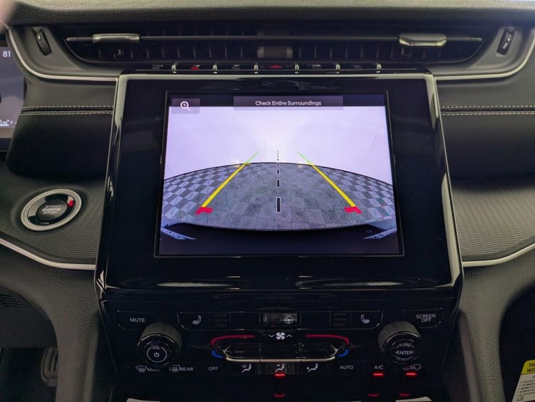 2025 Jeep Grand Cherokee - Photo 19
