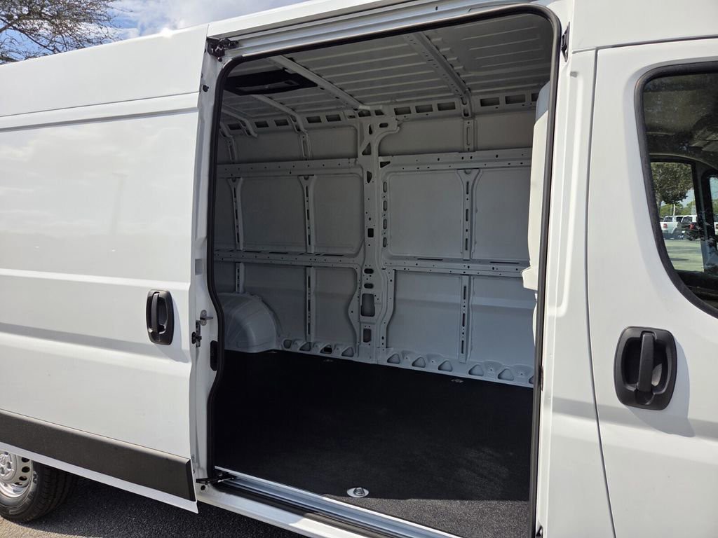 2026 Ram ProMaster 2500 - Photo 11