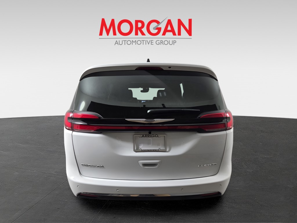 2026 Chrysler Pacifica - Photo 5