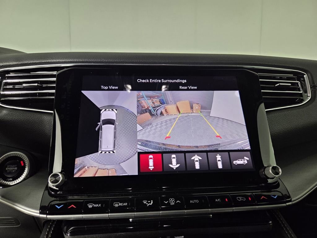 2026 Jeep Grand Wagoneer - Photo 12