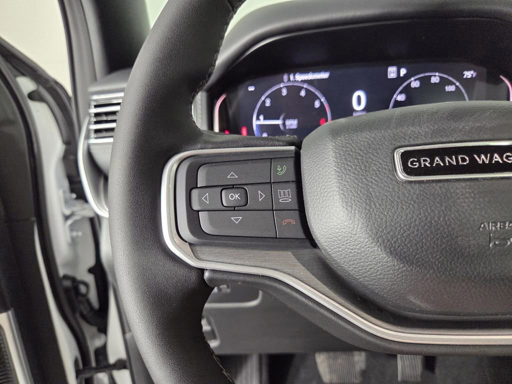 2026 Jeep Grand Wagoneer - Photo 14