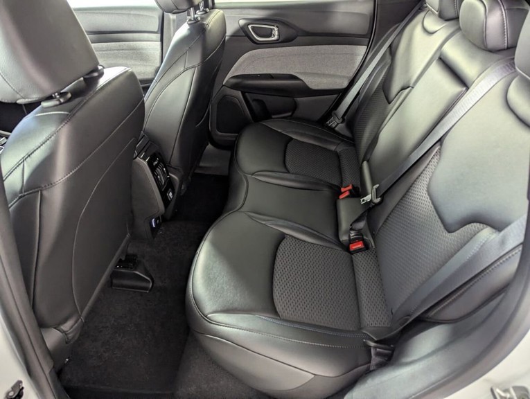 2026 Jeep Compass - Photo 13