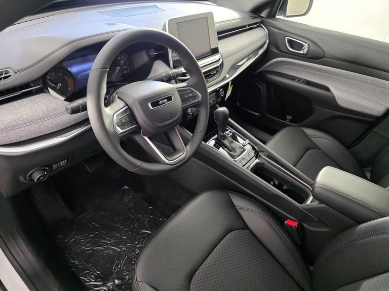 2026 Jeep Compass - Photo 12