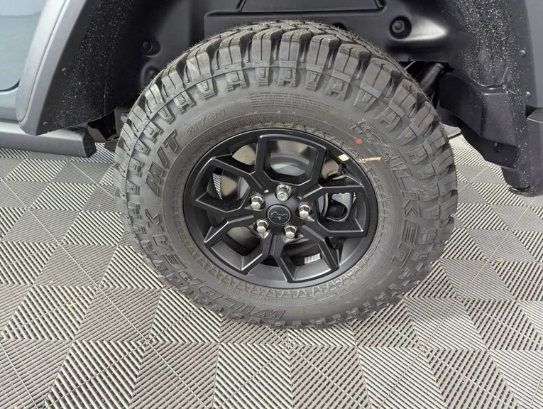 2026 Jeep Wrangler - Photo 17
