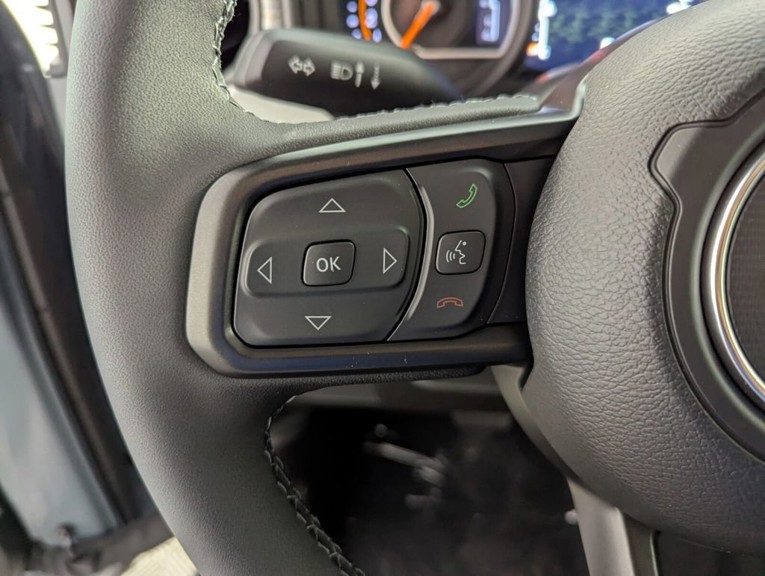 2026 Jeep Wrangler - Photo 19