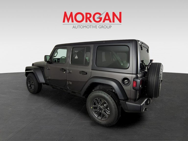 2026 Jeep Wrangler - Photo 6