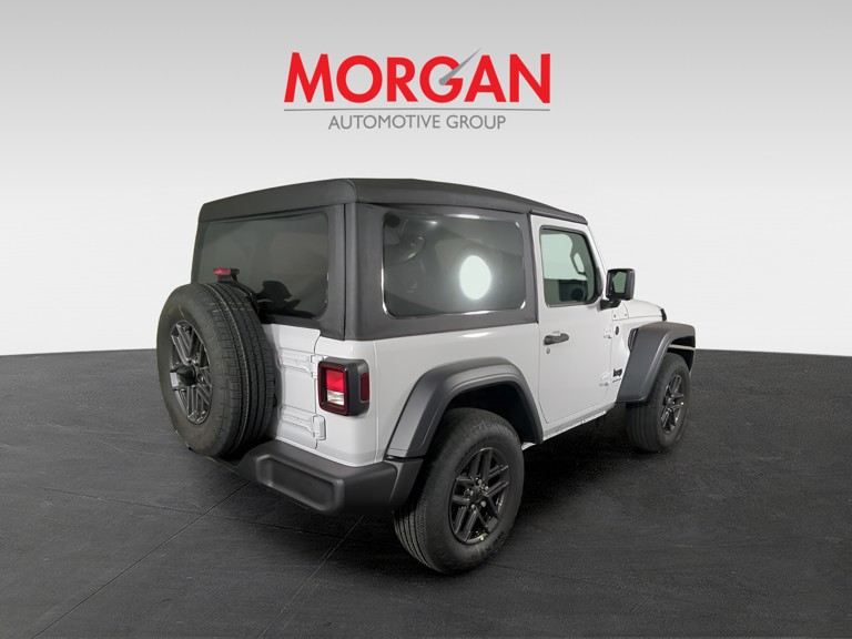 2026 Jeep Wrangler - Photo 5