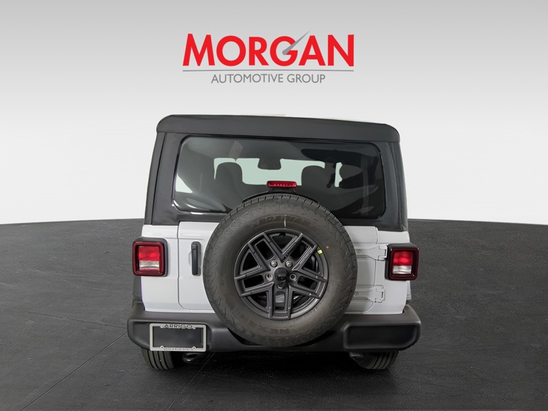 2026 Jeep Wrangler - Photo 7