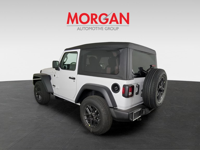2026 Jeep Wrangler - Photo 6