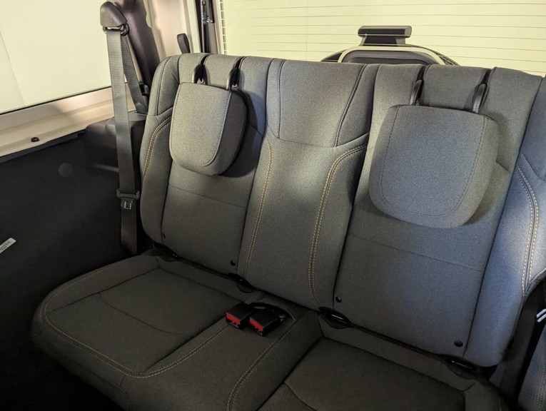 2026 Jeep Wrangler - Photo 13