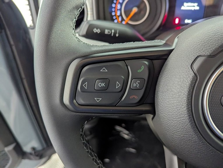 2026 Jeep Wrangler - Photo 15
