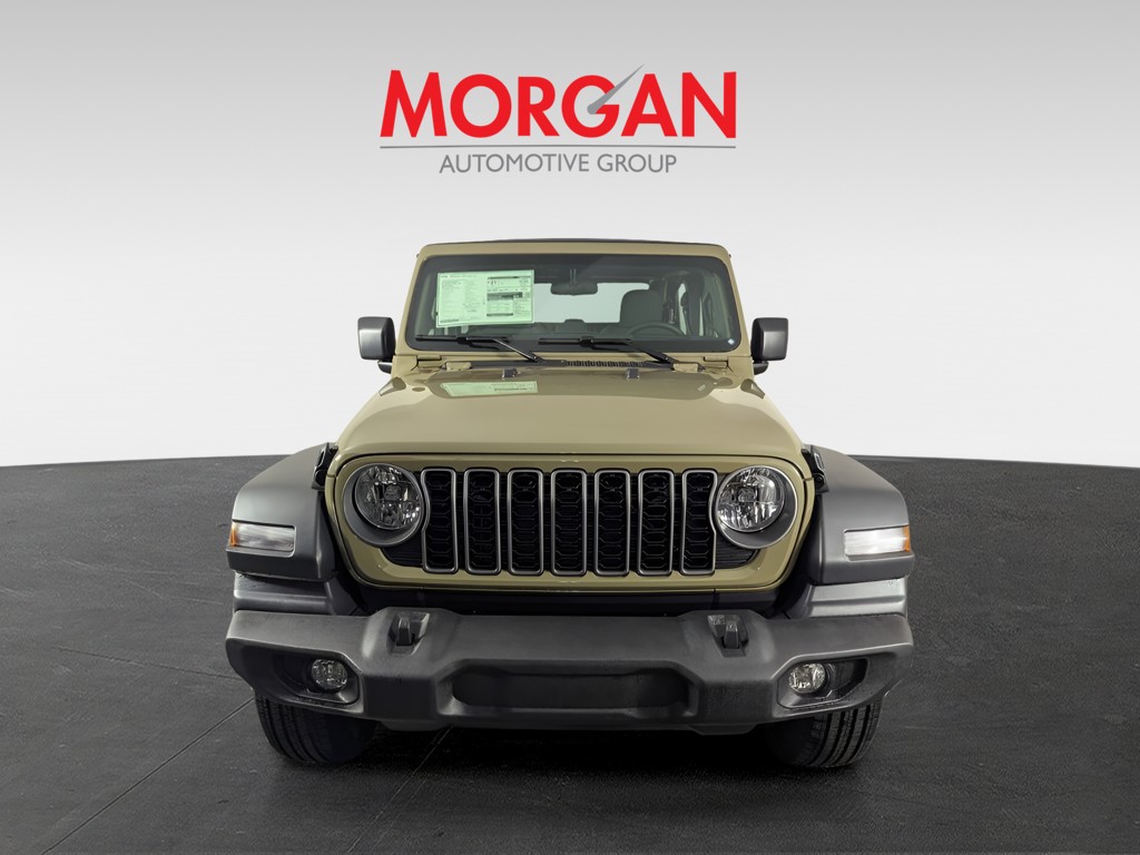 2026 Jeep Wrangler - Photo 4